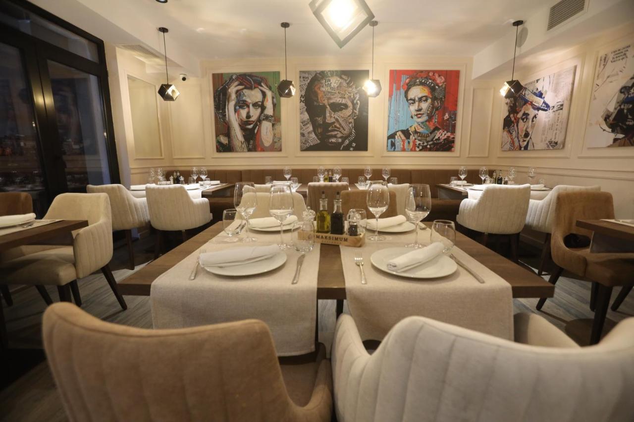 Apart Hotel Maksimum Belgrado Esterno foto