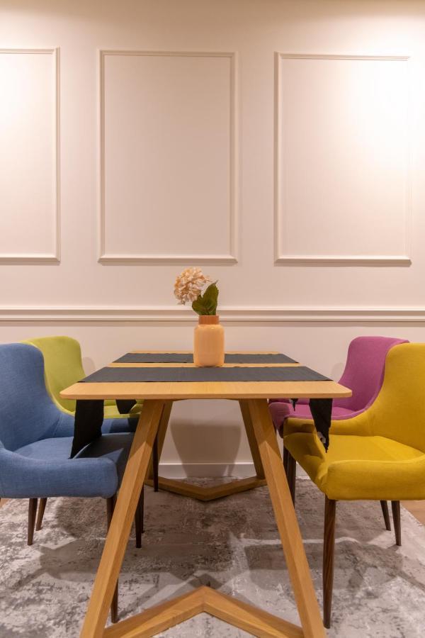 Apart Hotel Maksimum Belgrado Esterno foto