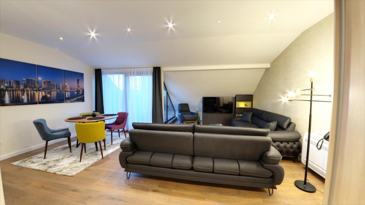 Apart Hotel Maksimum Belgrado Esterno foto